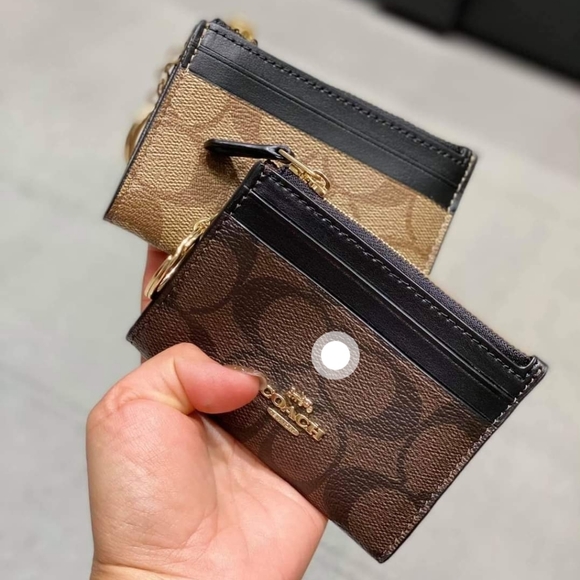 COACH ZIP CARD KEY HOLDER WALLET - Picture 2 of 2